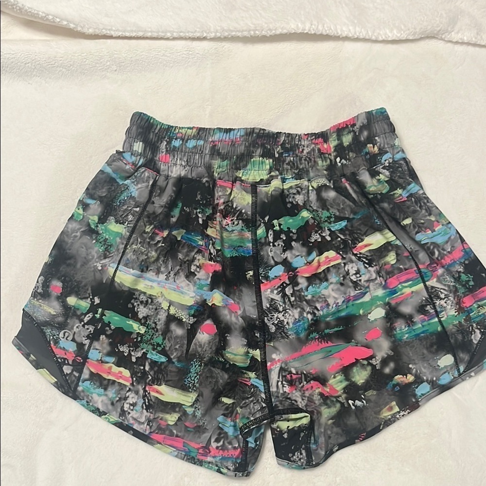 Lululemon Athletica Black and Green Athletic Shorts - Picture 5 of 8